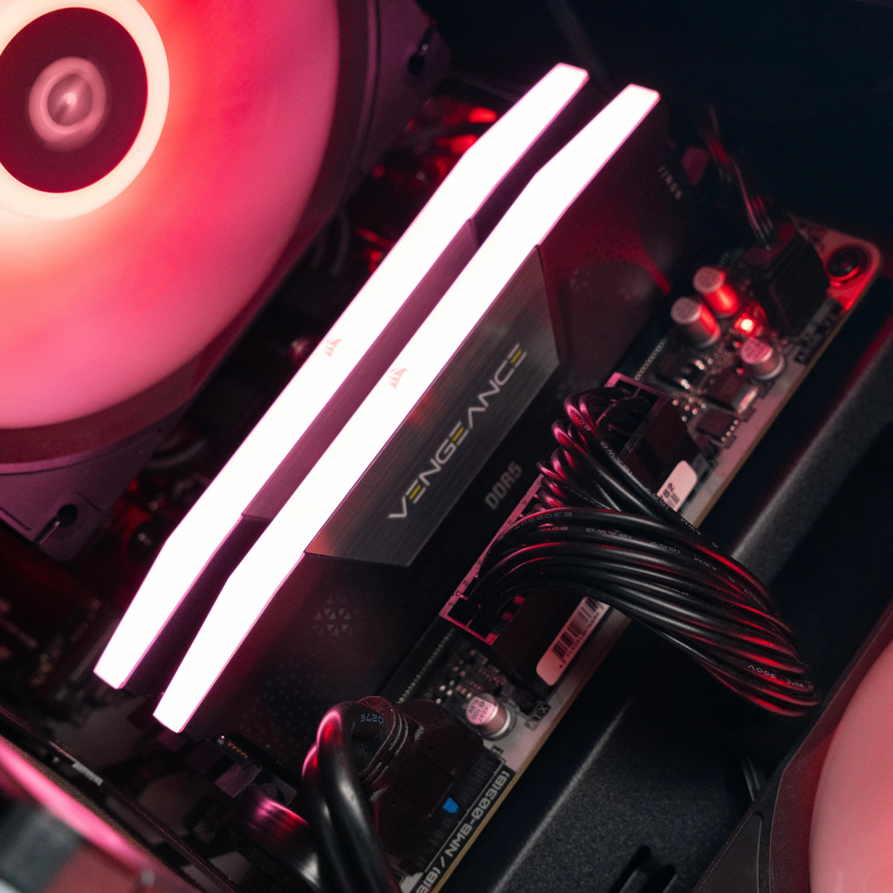 Aftershock Chamber | RX 9060XT 16GB | Ryzen 5 7500F | Desktop Gaming PC - Image 7