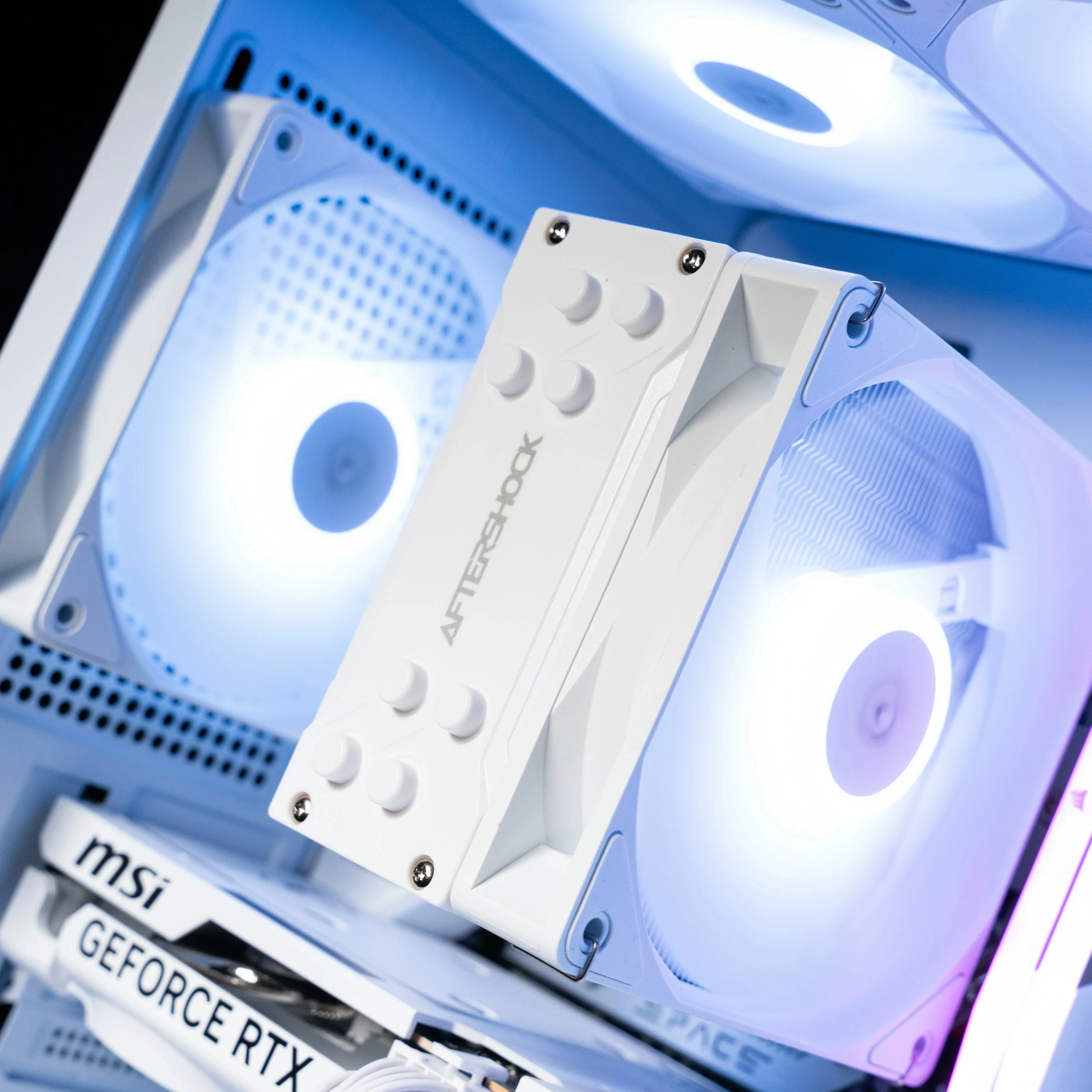 Aftershock Cloud | RTX 5060 | Ryzen 5 7500F | Desktop Gaming PC - Image 4