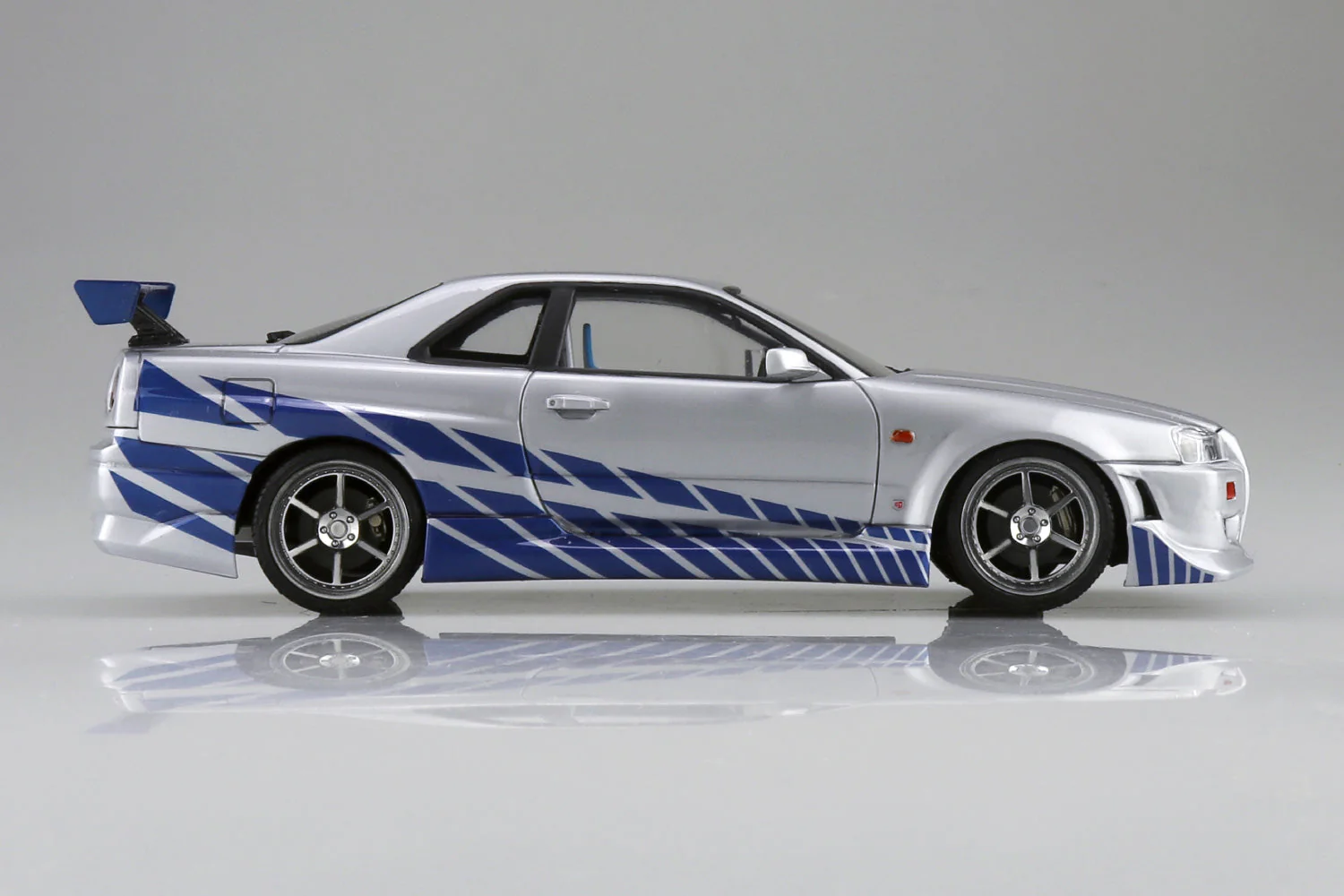 Aoshima 1/24 Fast and Furious R34 Skyline Gt-r - Image 4