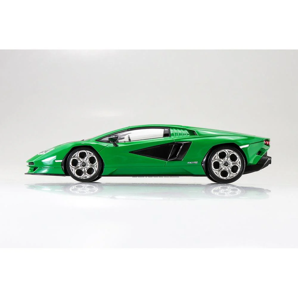 Aoshima 1/32 Snap Lamborghini Countach Lpi 800-4 (Green) - Image 4
