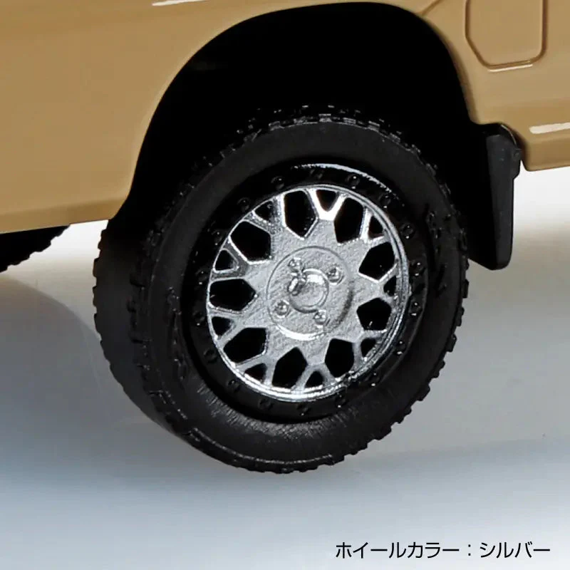 Aoshima 1/32 SNAP Subaru Sambar Truck Custom Wheels (Khaki) - Image 4