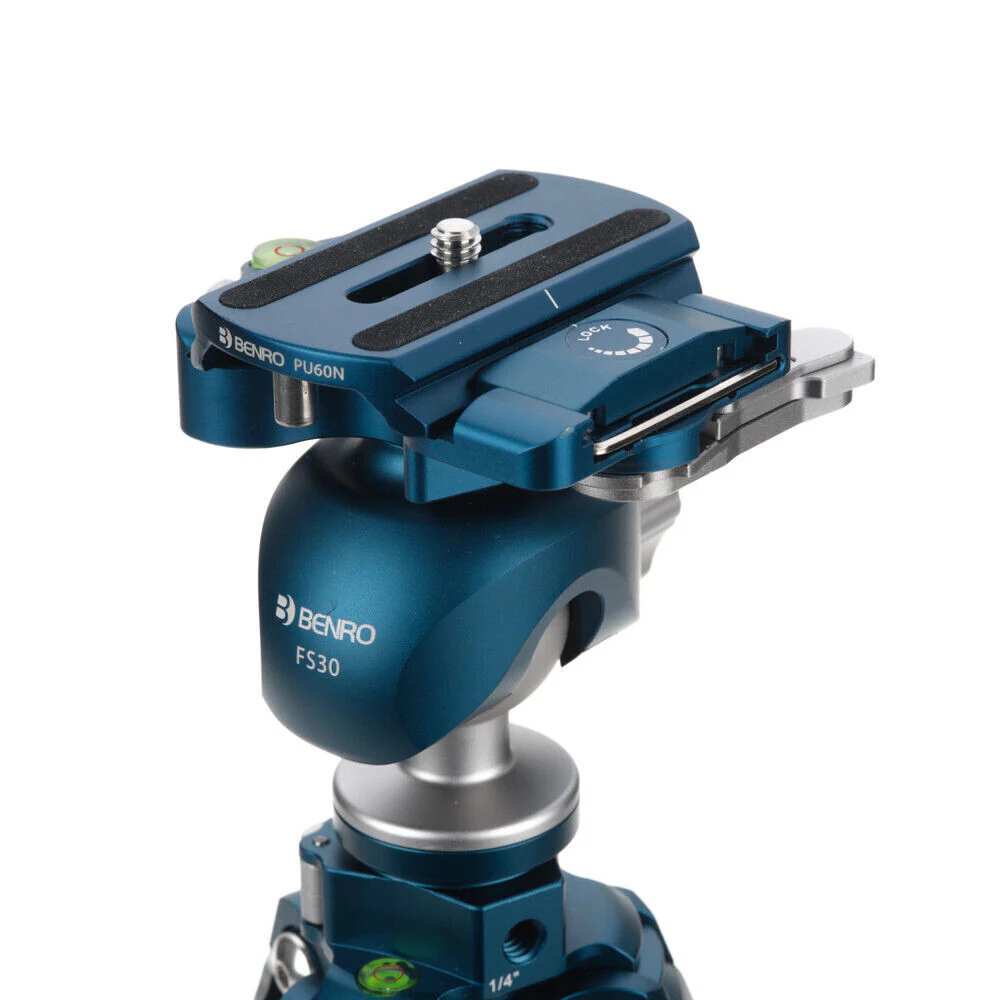 Benro Cyanbird Carbon Fibre Tripod with FS30 Ball Head (150cm) - Image 4