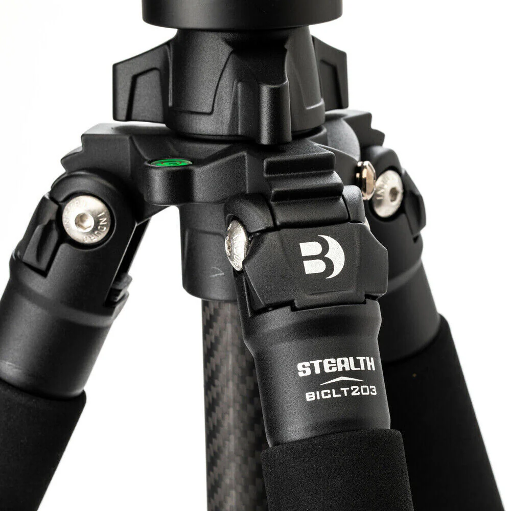 Benro Induro Classic 203 Carbon Fibre Tripod with Twist Lock (160cm) - Image 4