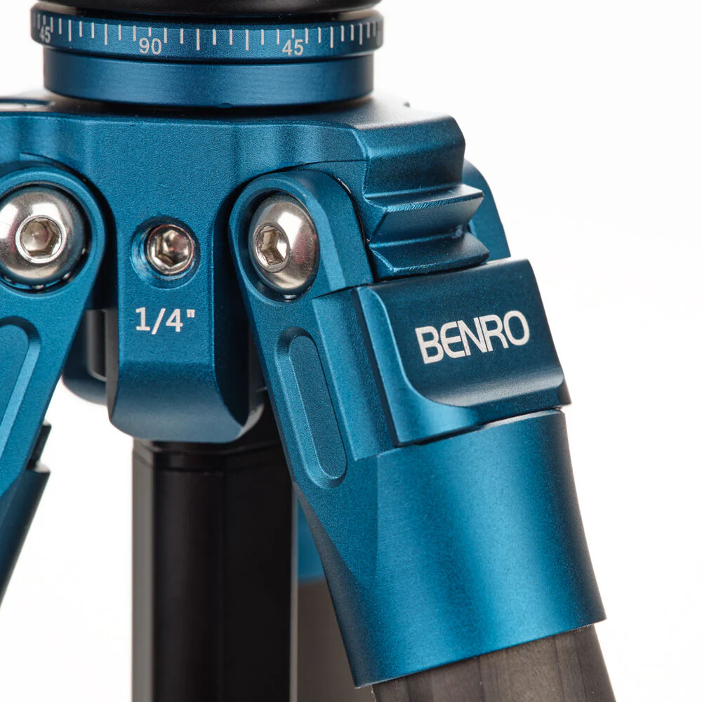 Benro Super Slim Tripod with N00P Ball Head (156cm) (Carbon Fibre) - Image 5
