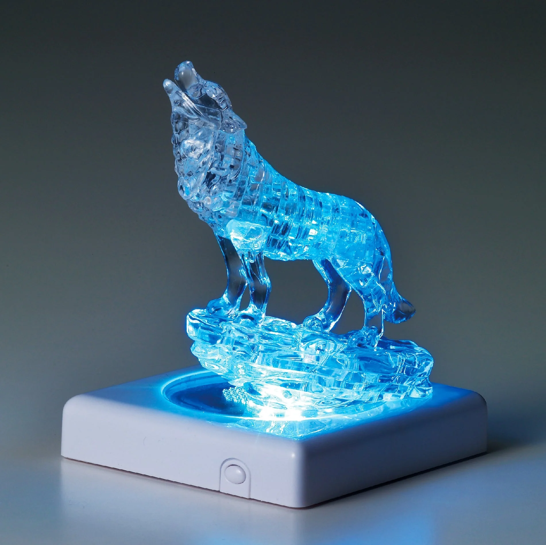 Bepuzzled 3D Silver Wolf Crystal Puzzle - Image 5