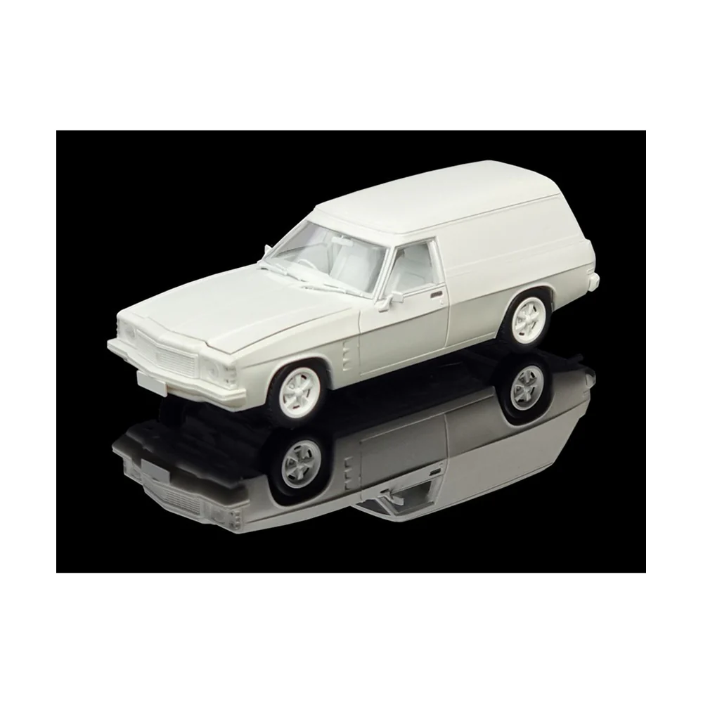 DDA 1:24 Scale HJ Holden Sandman Panelvan 1975 Plastic Model Kit