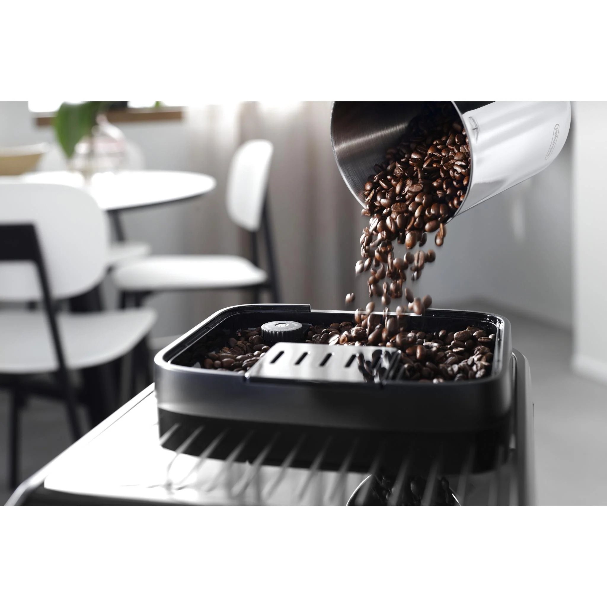 DeLonghi ECAM29062B Magnifica Evo Black Coffee Machine (Black) - Image 8