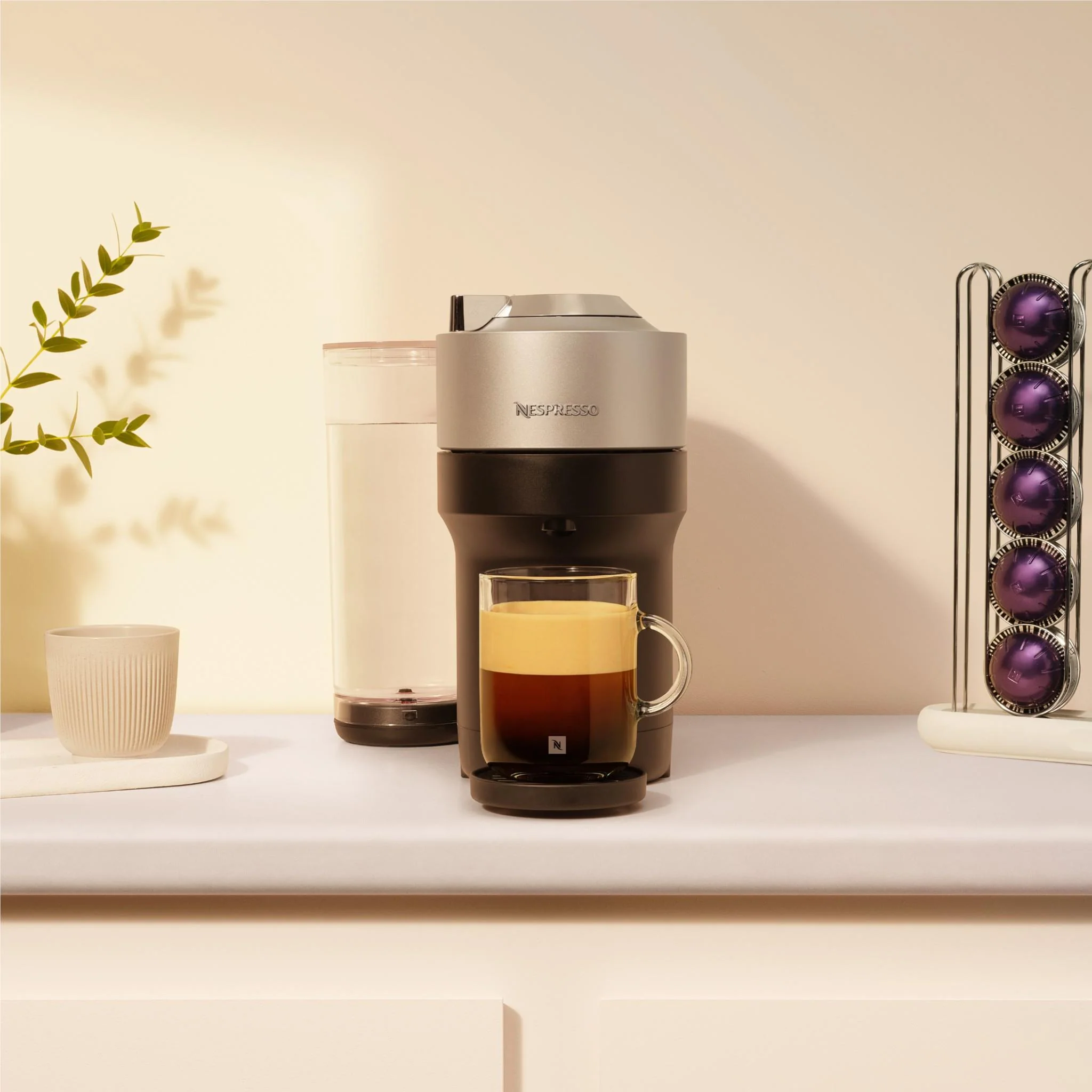 De'longhi Nespresso Vertuo Pop+ Coffee Machine Bundle (Deluxe Silver) - Image 8