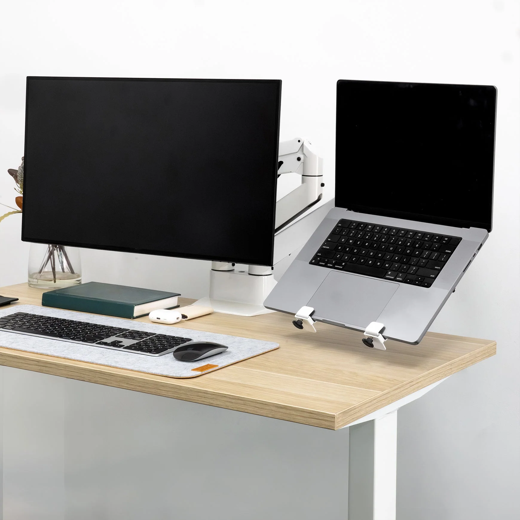 Desky Universal Laptop Mount - Black - Image 5