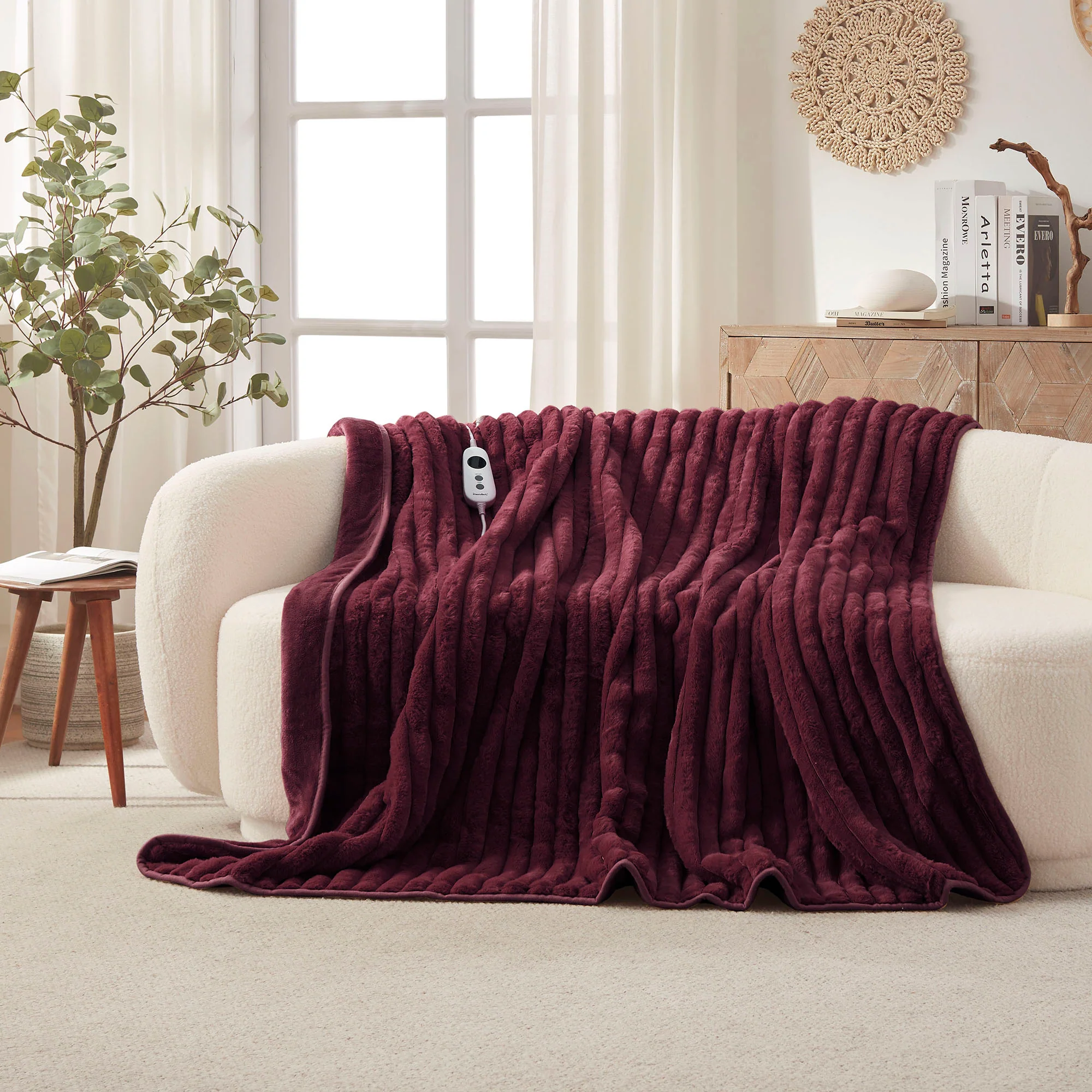Dreamaker Chunky Embossed Heated Throw - Cherry - Image 2