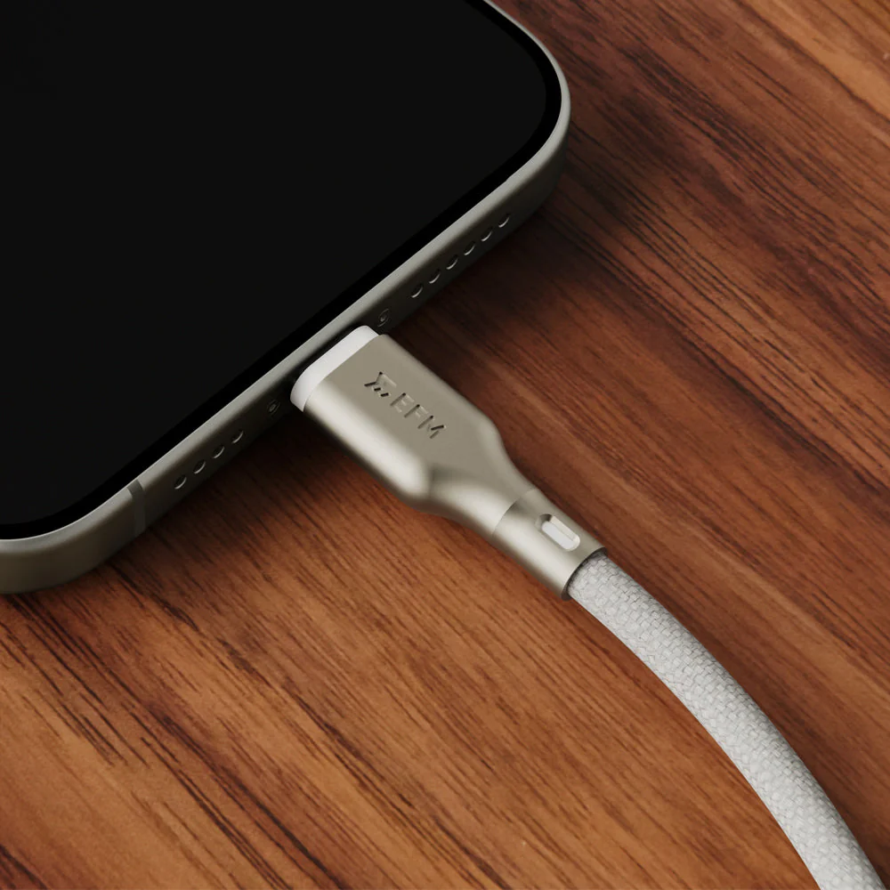 EFM 140W Pro Power and Data USB-C Cable with 2M Braided Cable (White) - Image 4