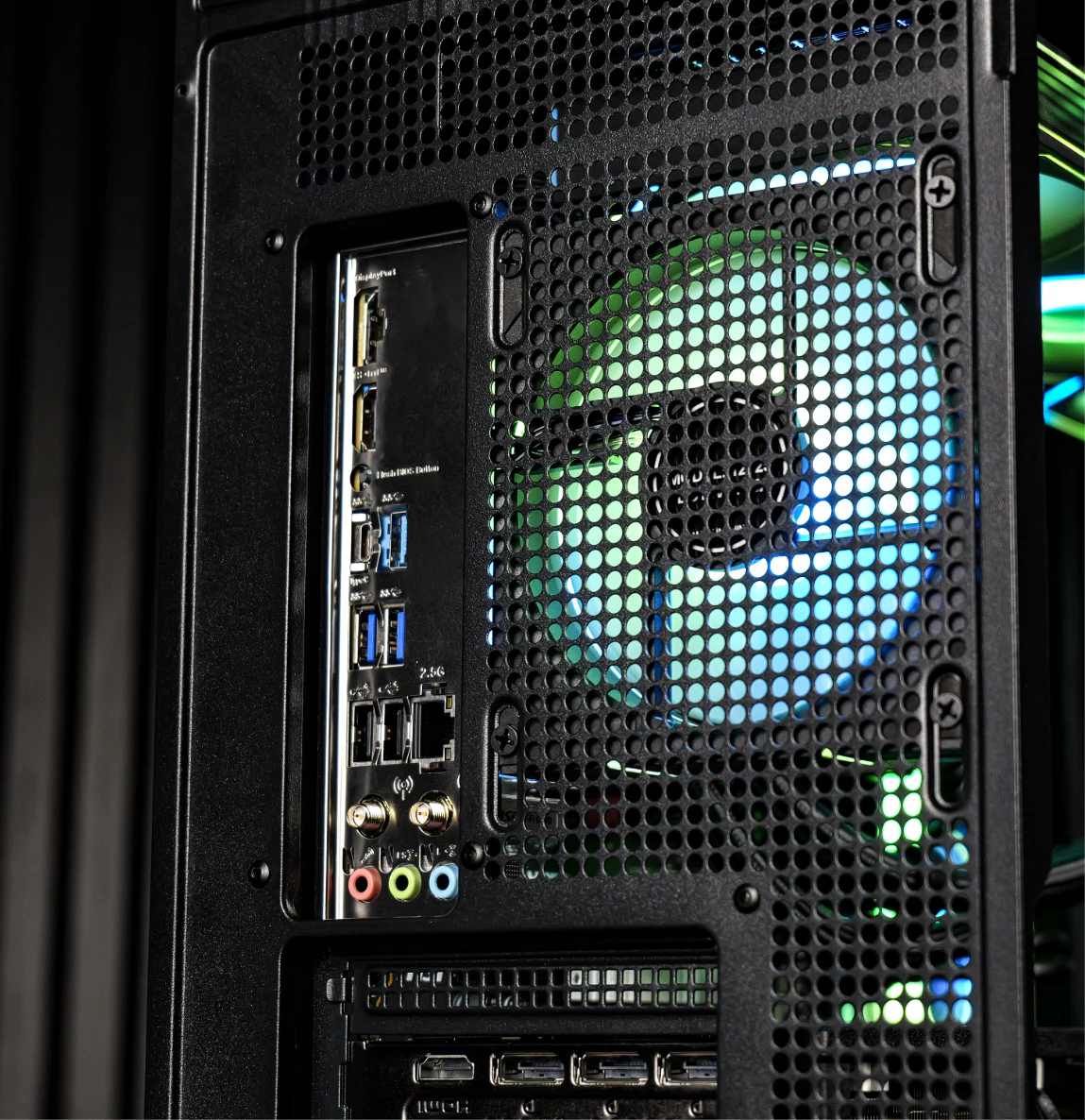 Evolve Gaming | RS-LV99 | Ryzen 7 7800X3D | RX 9060XT 16GB | Premium Desktop Gaming PC - Image 3