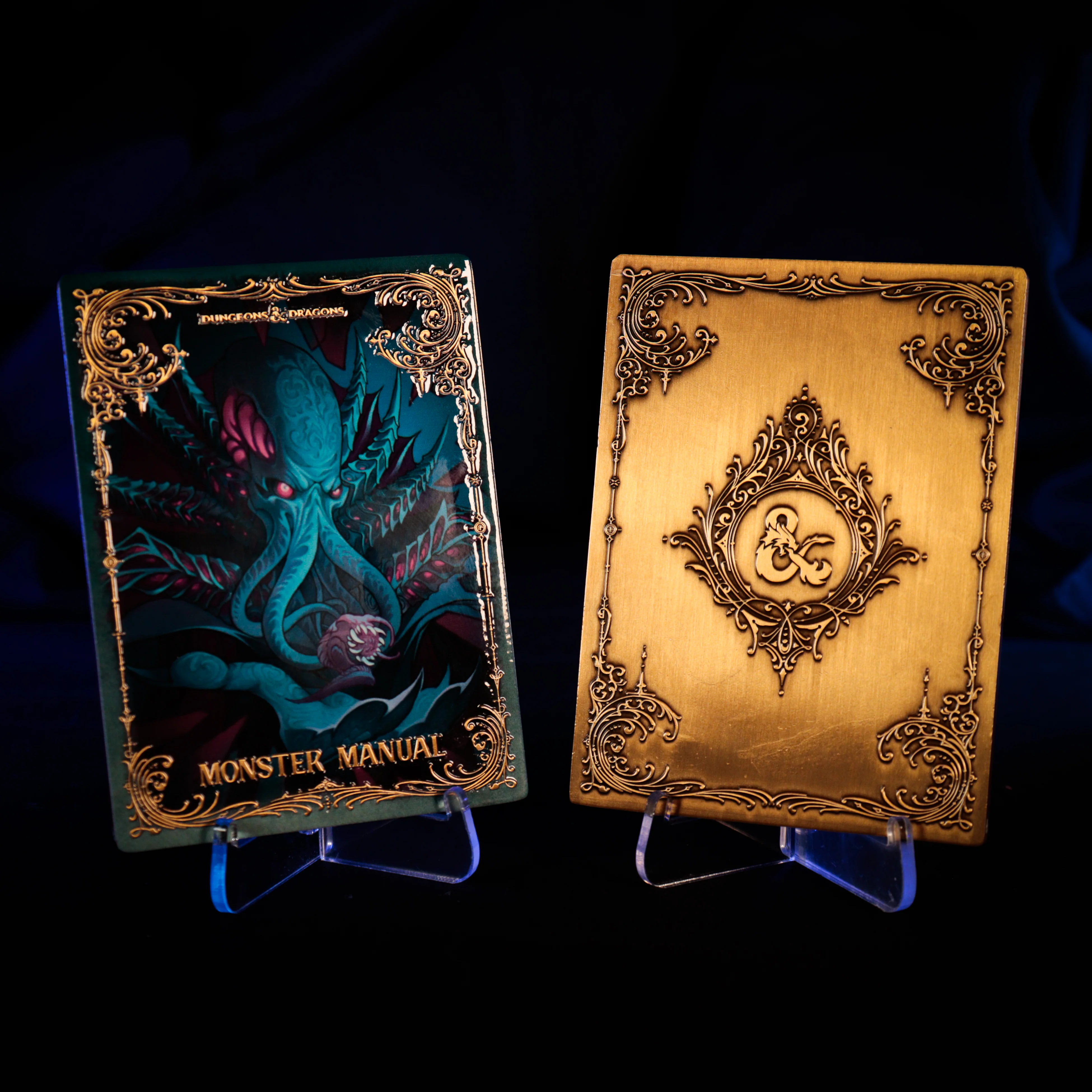 Fanattik Limited Edition Dungeons & Dragons - Monster Manual Alternate Cover Ingot - Image 7