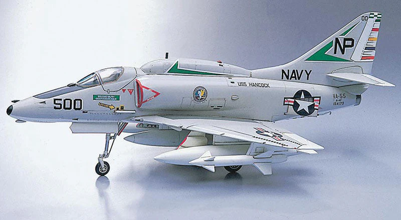 Hasegawa 1/72 A-4e/f Skyhawk (U.s. Navy/m.c. Carrier-based Attacker) - Image 2