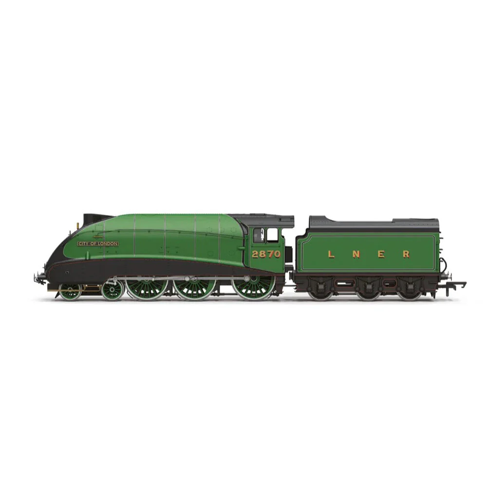 Hornby OO LNER Streamlined B17 2870 City of London
