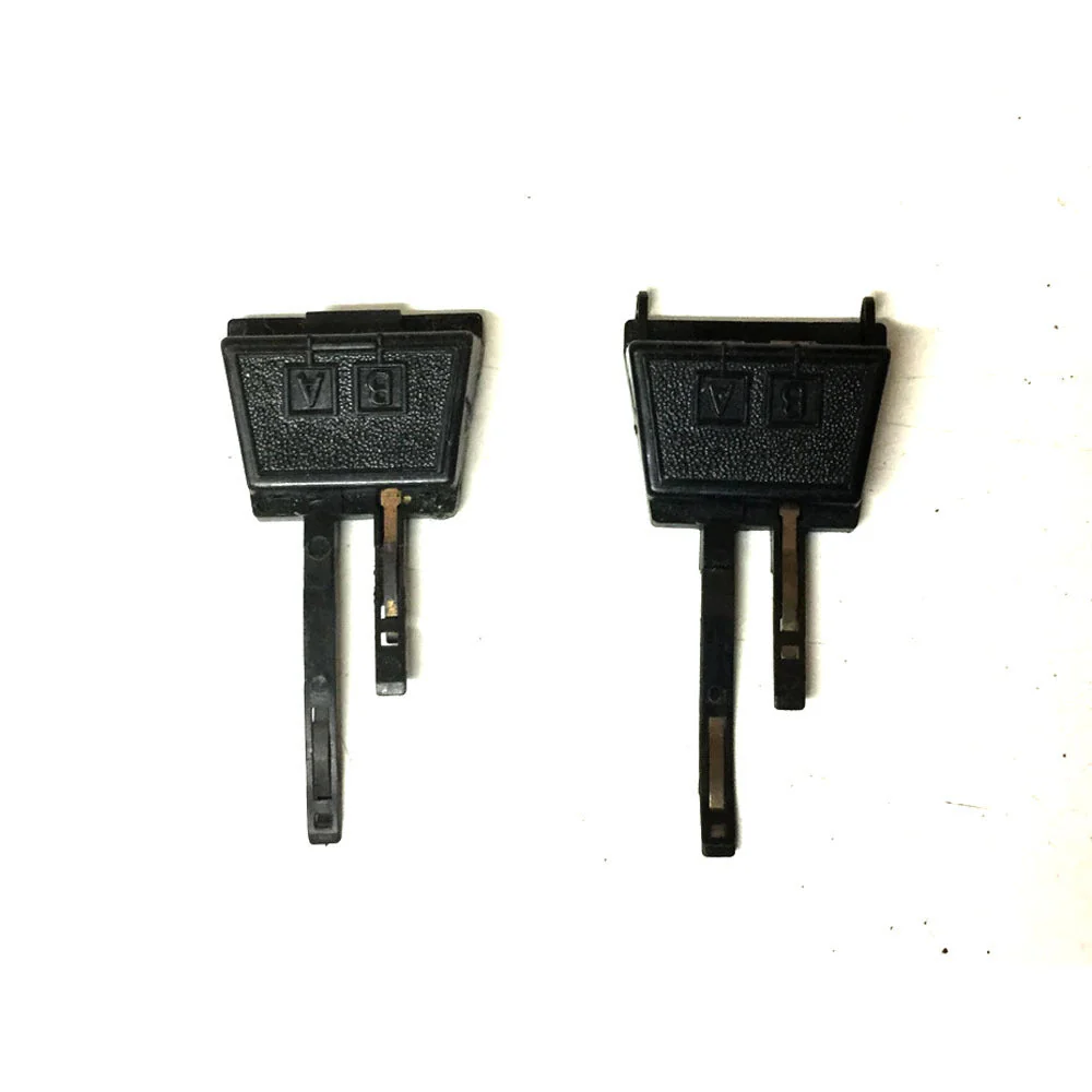 Hornby OO Power Connecting Clip B24 - Image 2