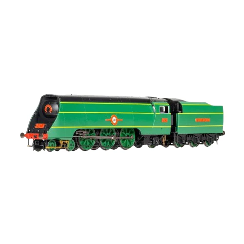 Hornby OO SR - Merchant Navy Class - 21C1 'Channel Packet' (with Steam Generator)