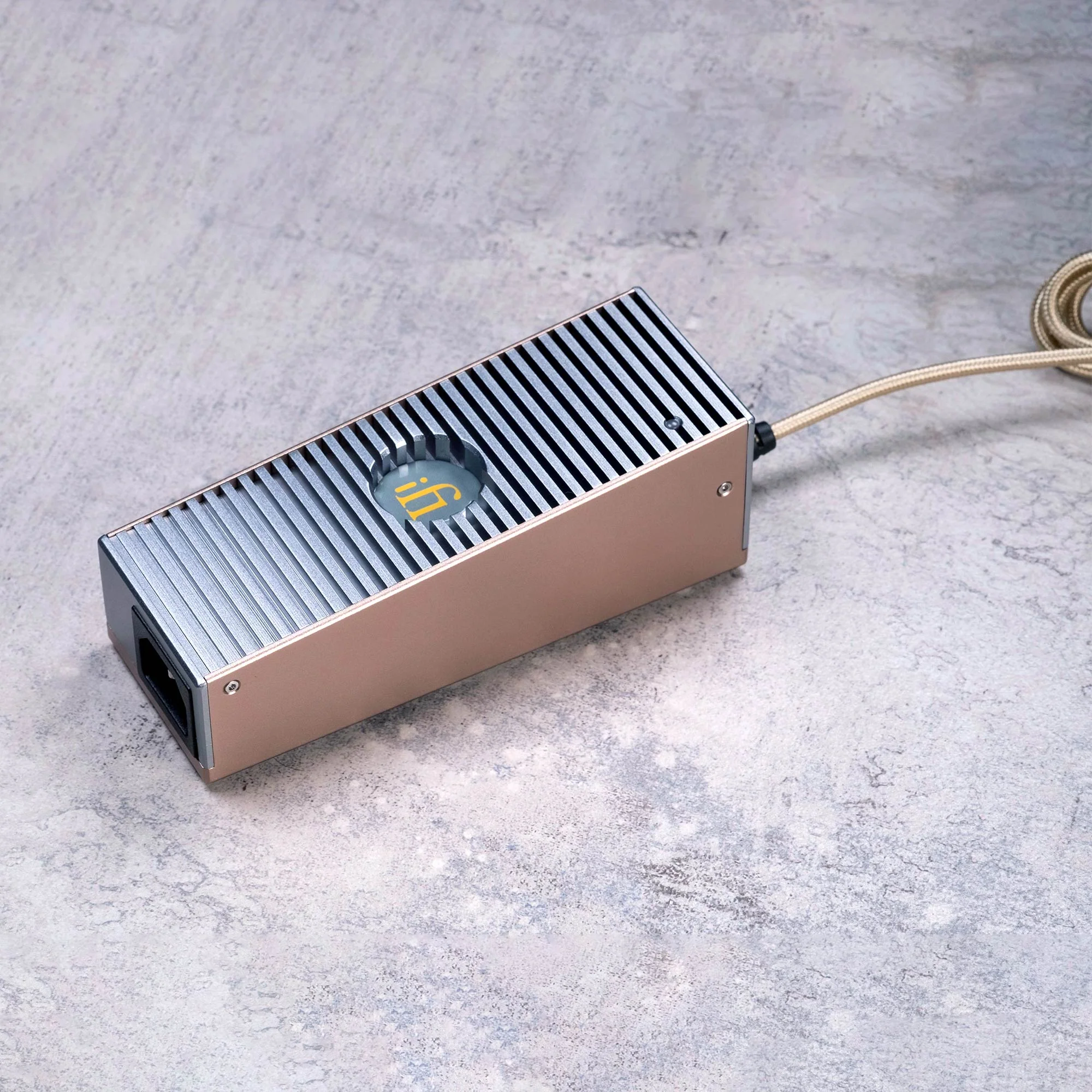 iFi iPower Elite 24V - Image 2