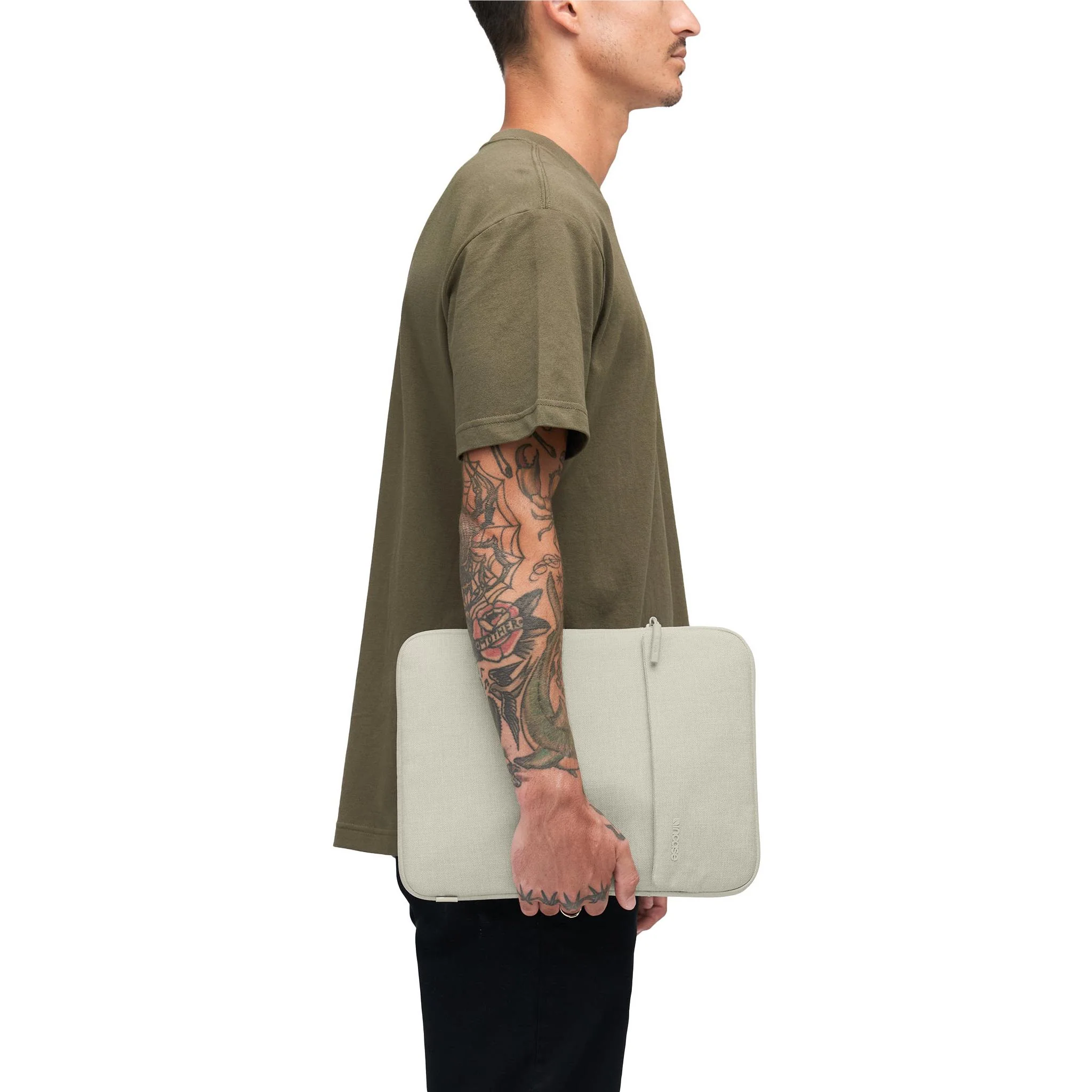 Incase Crosstown 14" Laptop Sleeve (Limestone) - Image 6