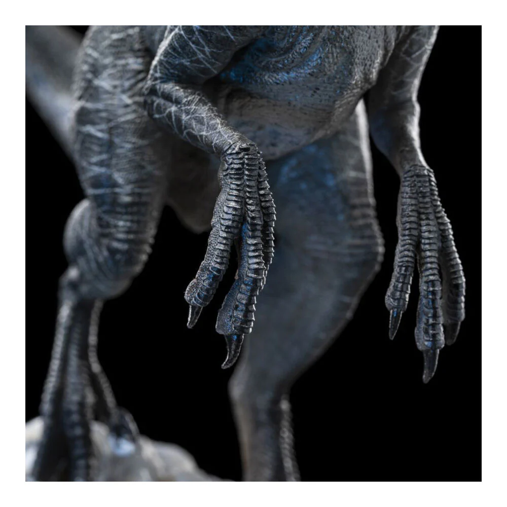 Jurassic World 3: Dominion Blue 1:10 Scale Statue Collectable - Image 4
