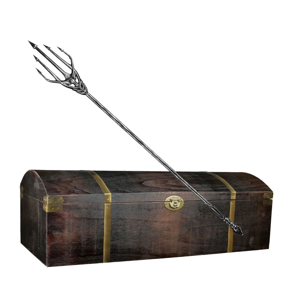 Justice League 2017 Aquaman's Trident with Treasure Chest
