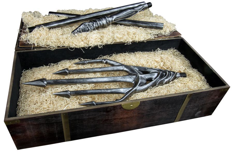 Justice League 2017 Aquaman's Trident with Treasure Chest - Image 7
