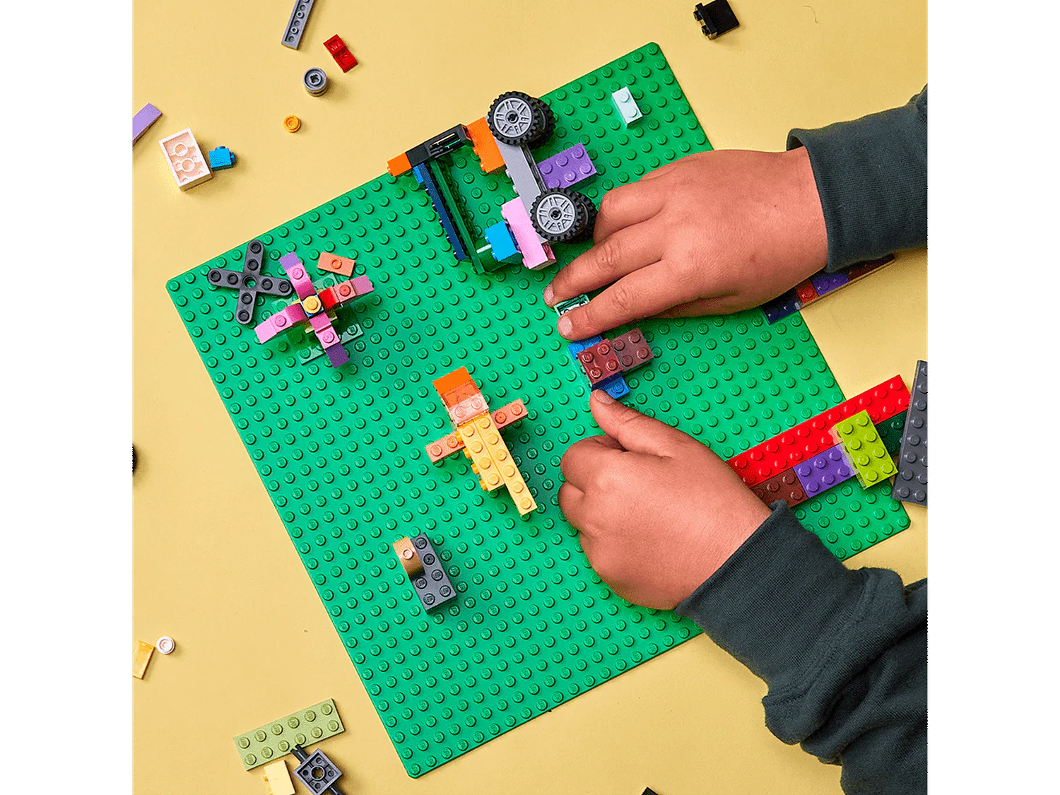 LEGO 11023 Green Baseplate - Classic 4+ - Image 3