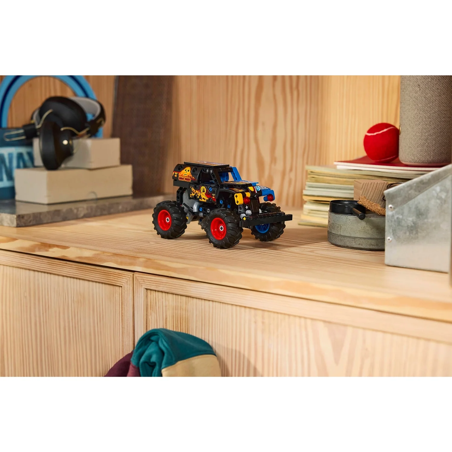 LEGO 42219 Monster Jam Grave Digger Fire and Ice - Technic - Image 9