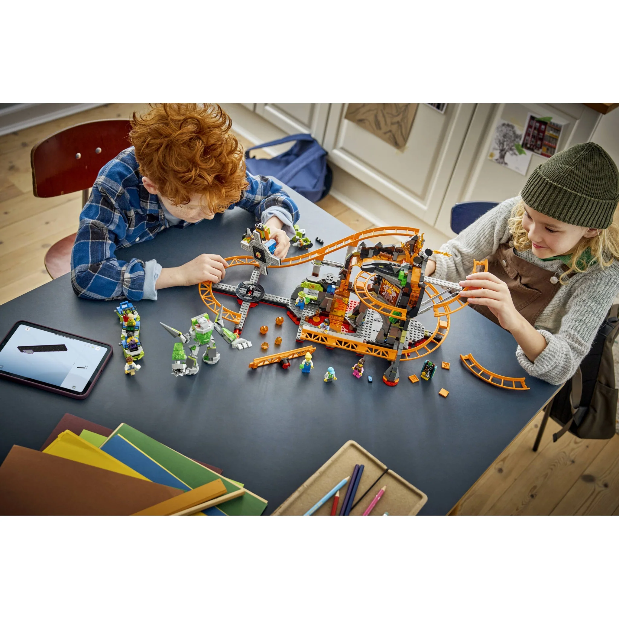 LEGO 60501 Lava Land Roller Coaster Park - City - Image 7