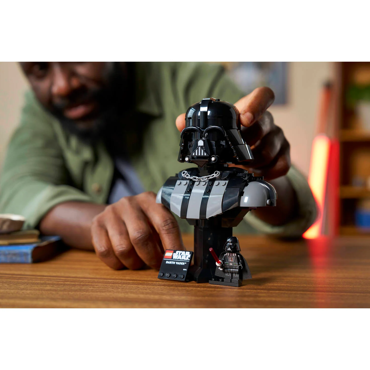 Lego 75439 Darth Vader Bust - Image 9