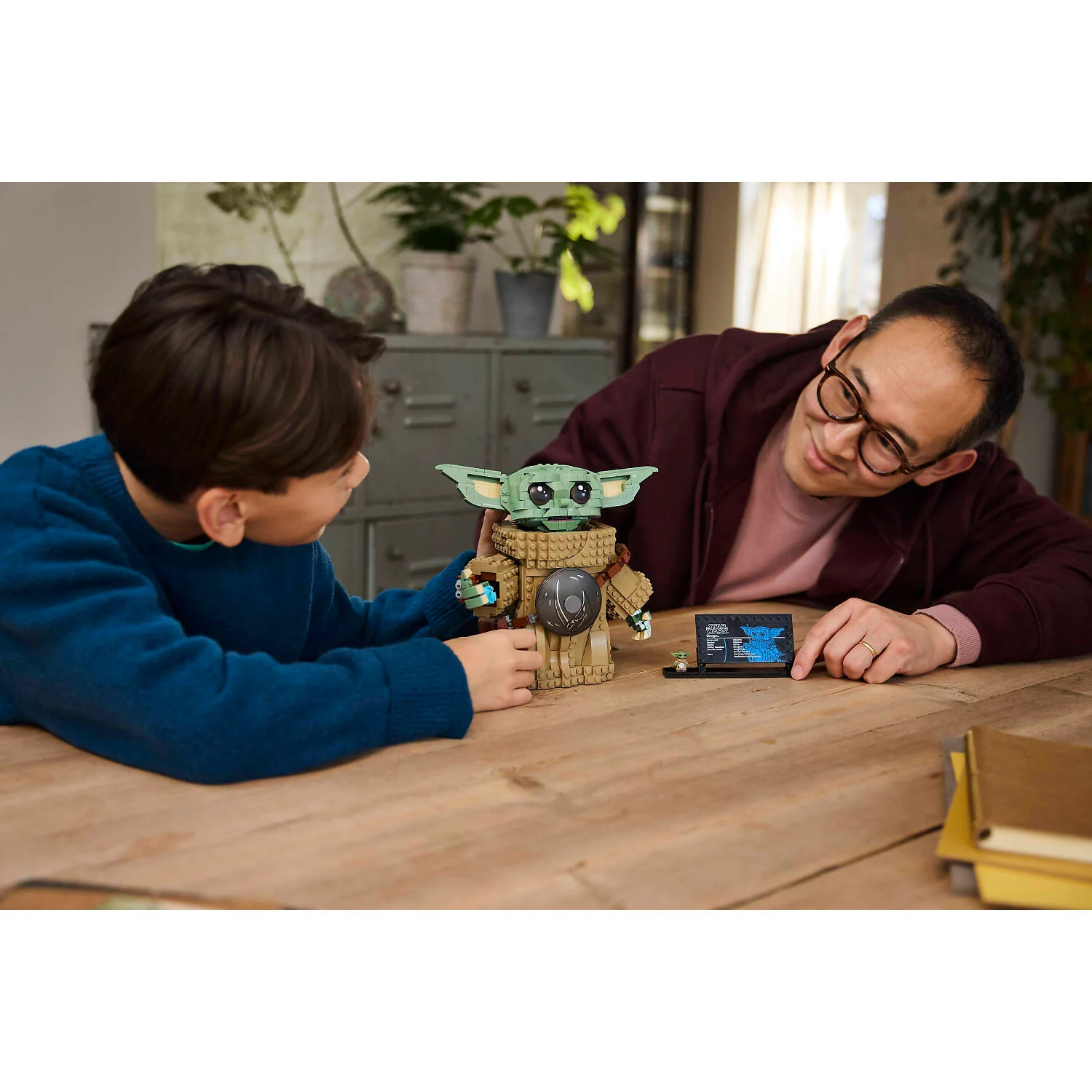 Lego Grogu(TM) (Mandalorian Apprentice) - Image 6