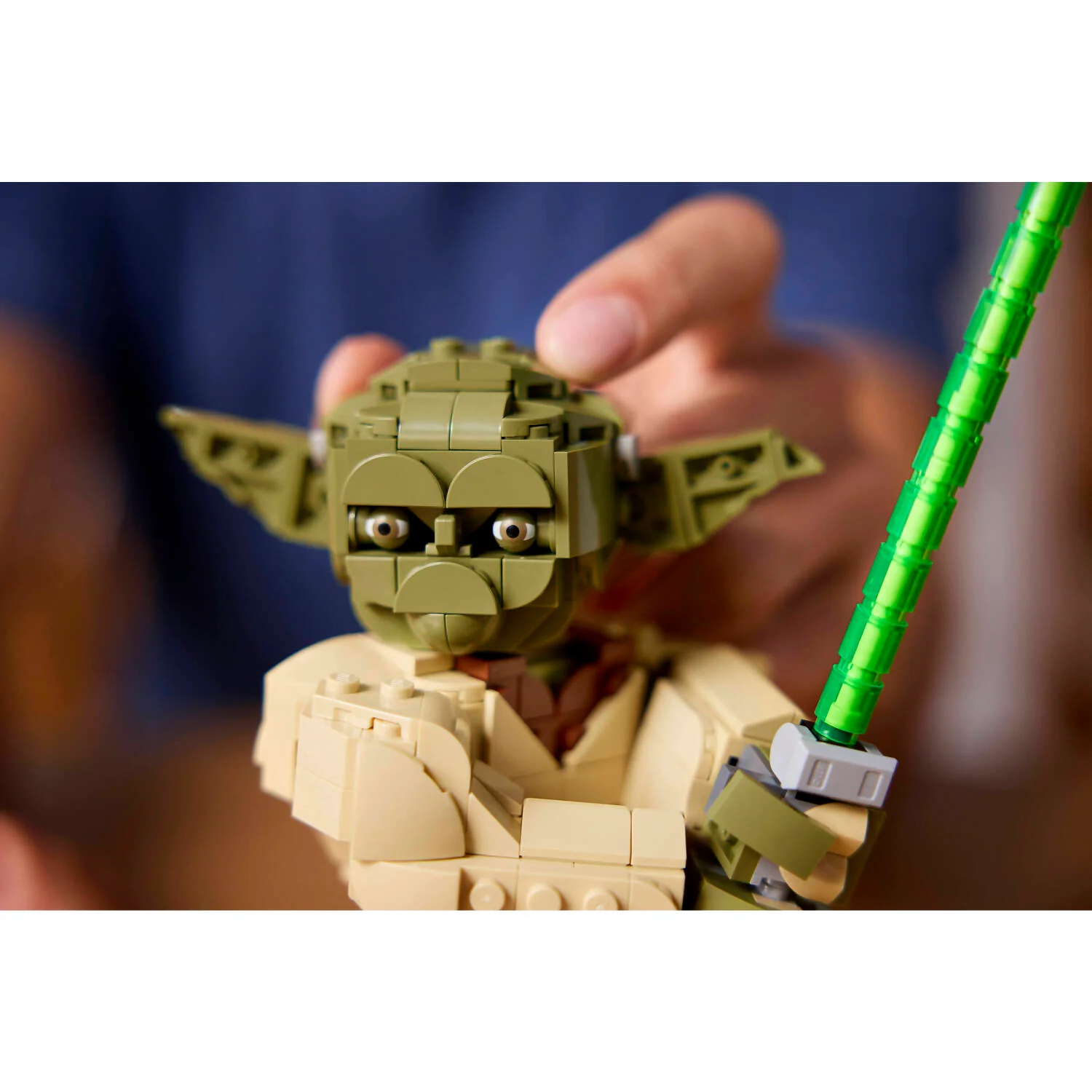 Lego Yoda (TM) Bust - Image 9