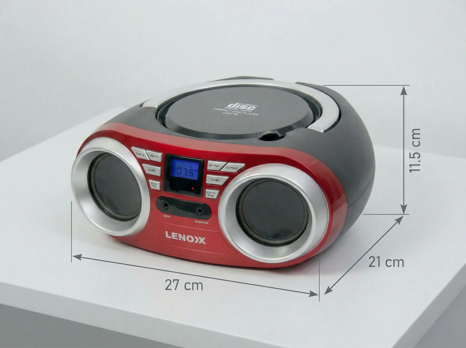 Lenoxx Portable CD Player 4W Speaker with FM Radio & AUX In (Red) - Image 3
