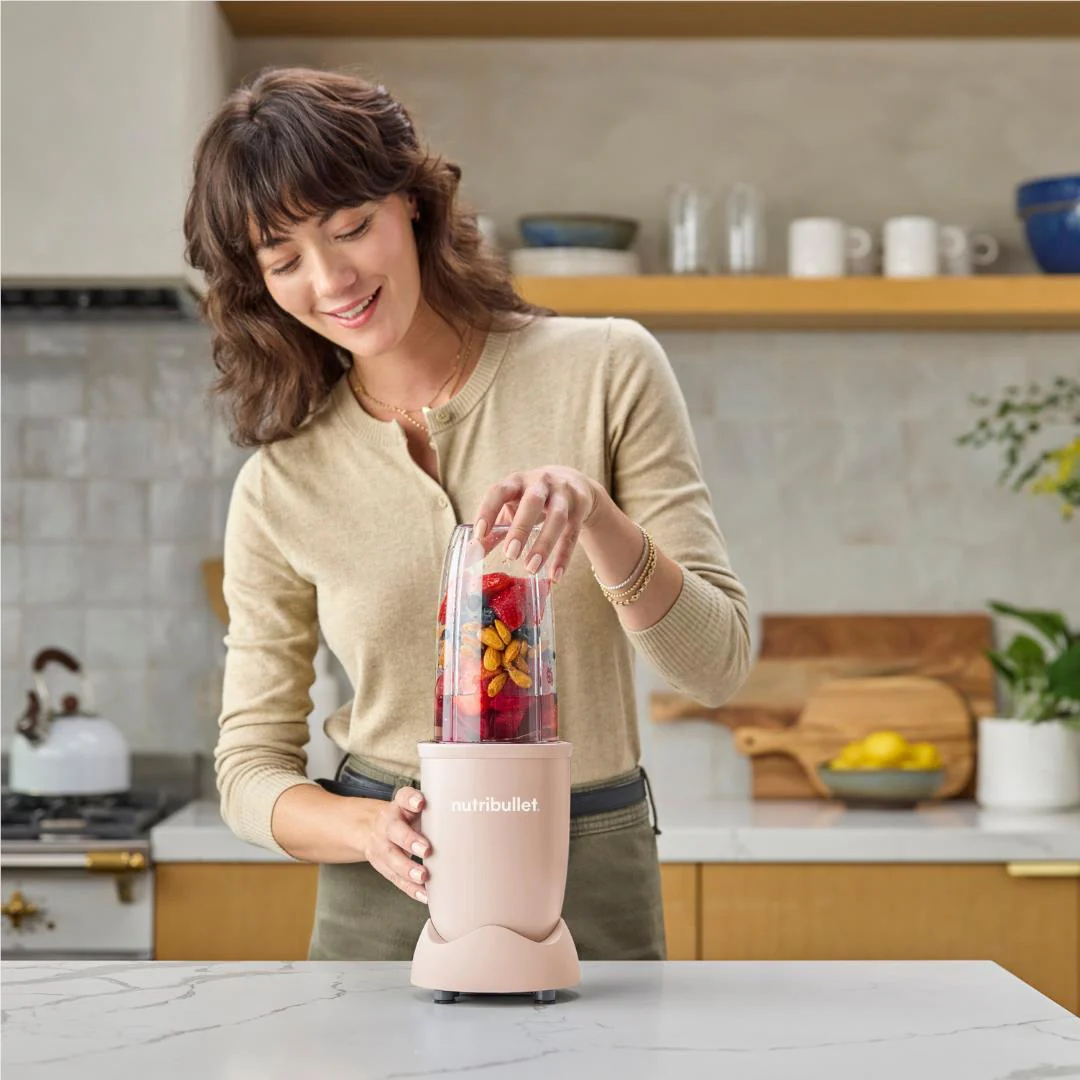 NutriBullet 900 Series Blender (Matte Blush) - Image 4