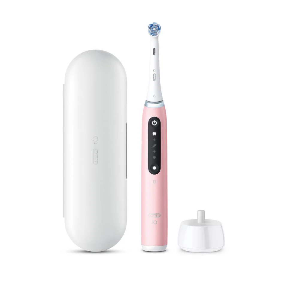 Oral-B iO 5 Personalised Clean Electric Toothbrush  with Travel Case and 3 Brush Heads (Blush Pink)