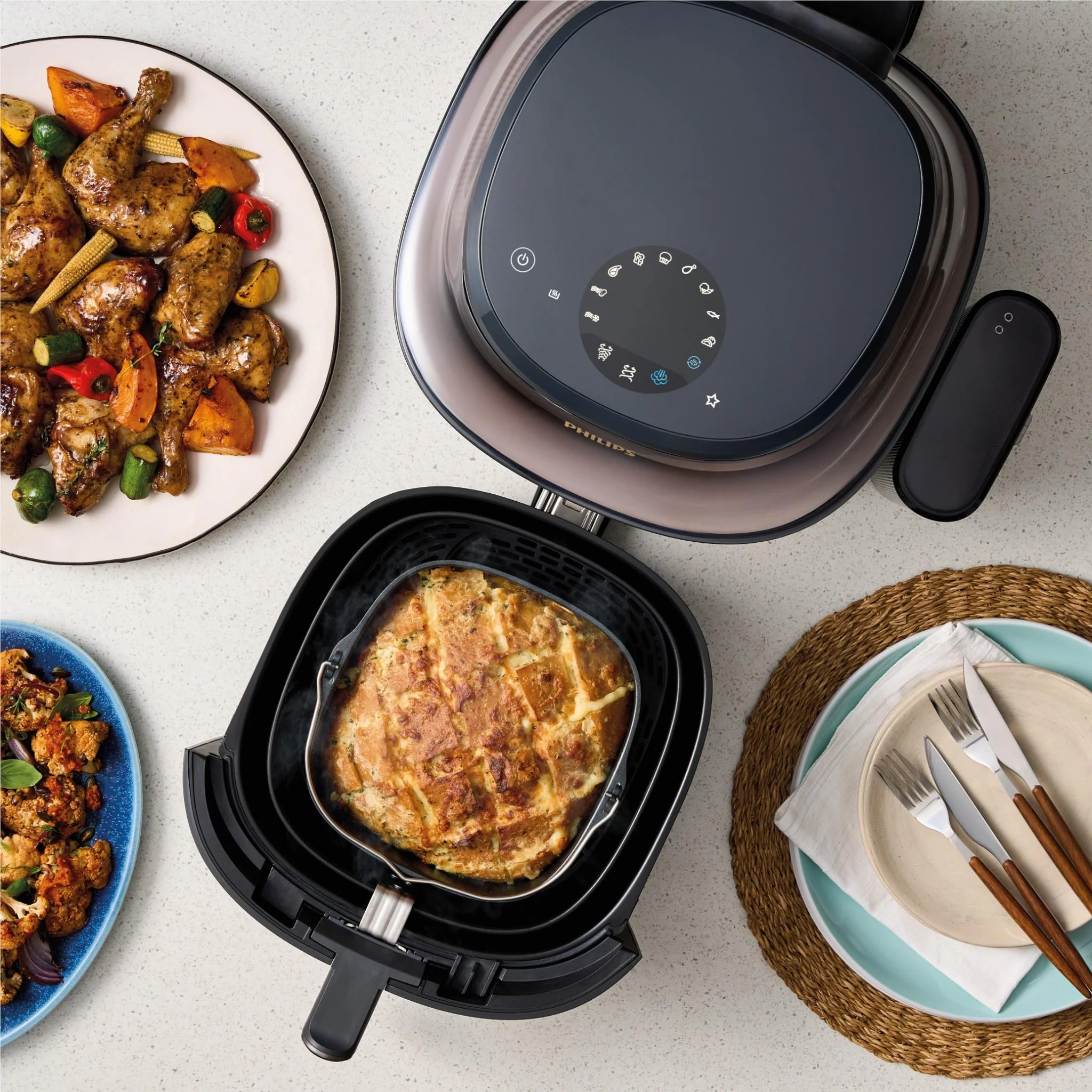 Philips 5000 Series 7.2L Airfryer XXL with Steam (Black) - Image 9