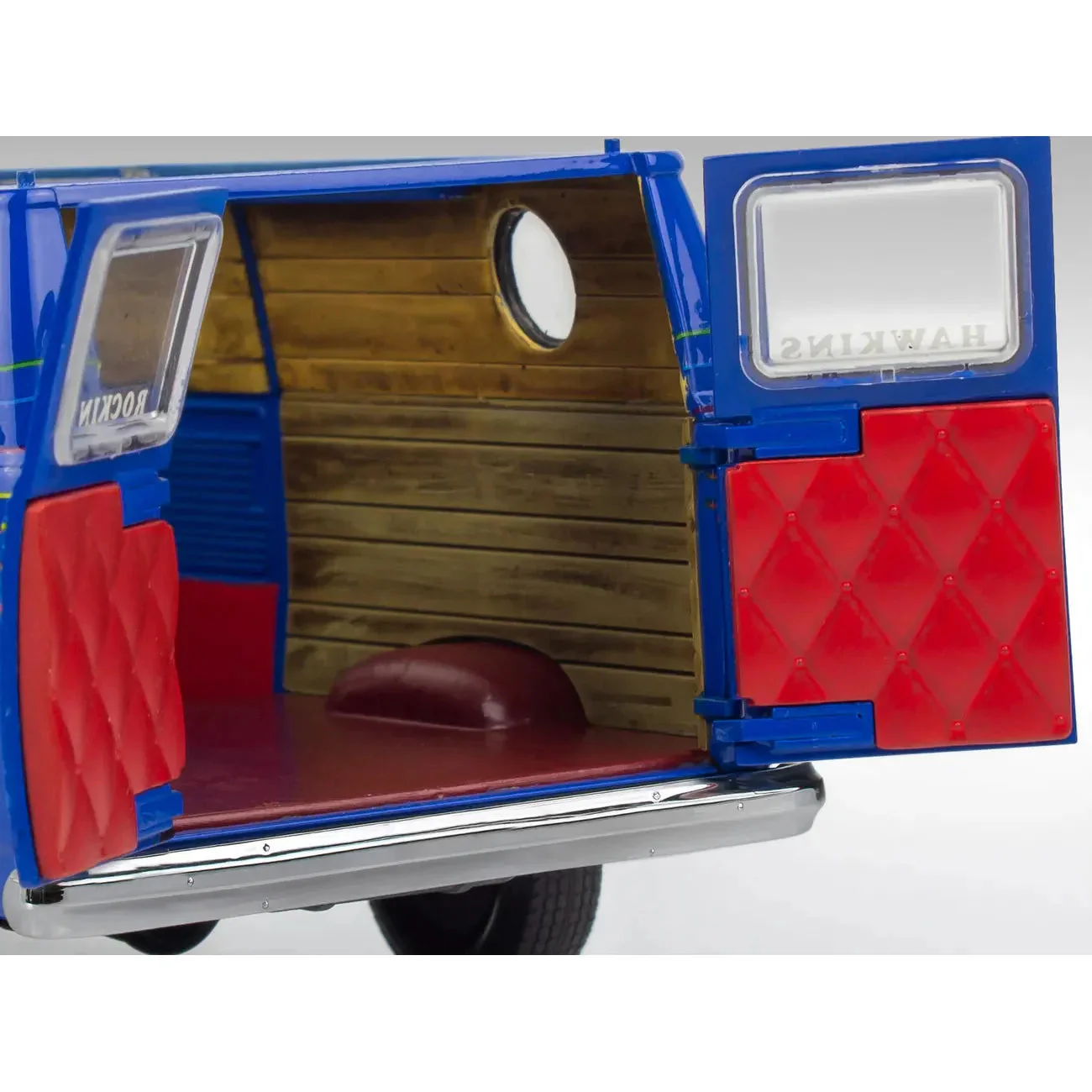 Revell 1/25 Gmc Wsqk Squawk Van - Stranger Things - Image 4