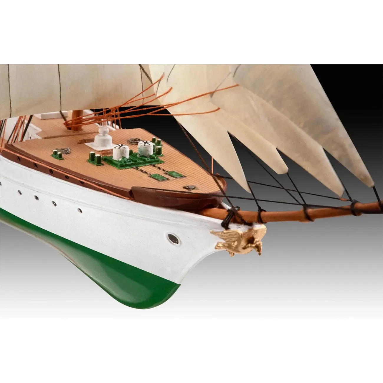 Revell 1/350 Model Set Gorch Fock - Image 4