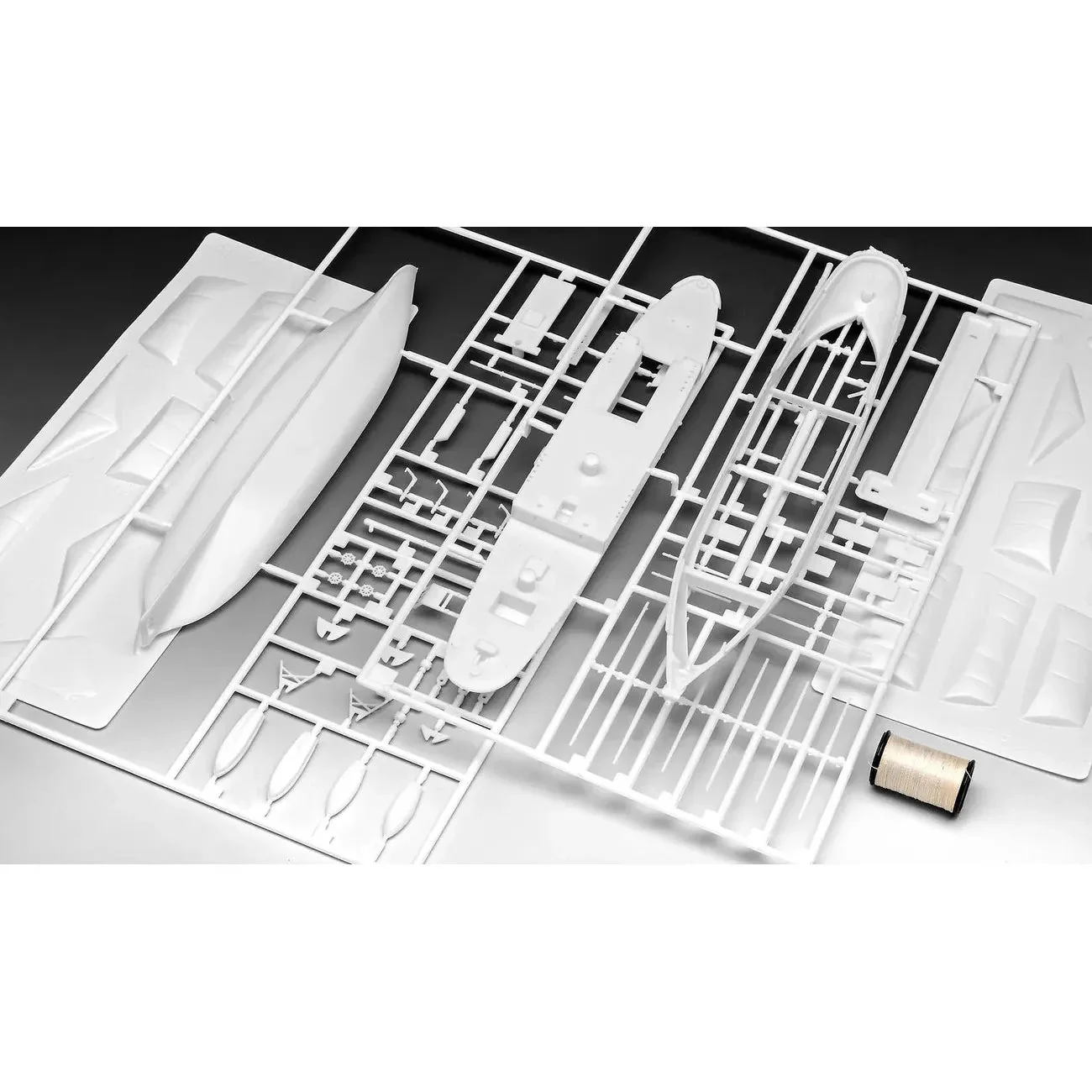 Revell 1/350 Model Set Gorch Fock - Image 5