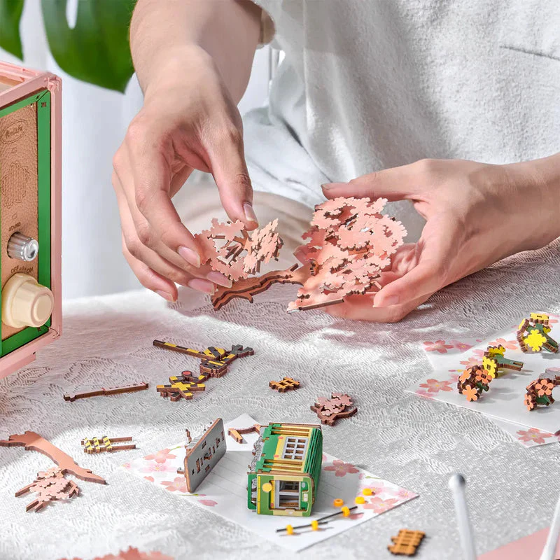 Robotime Music Box Sakura Dreamy Tour - Image 6