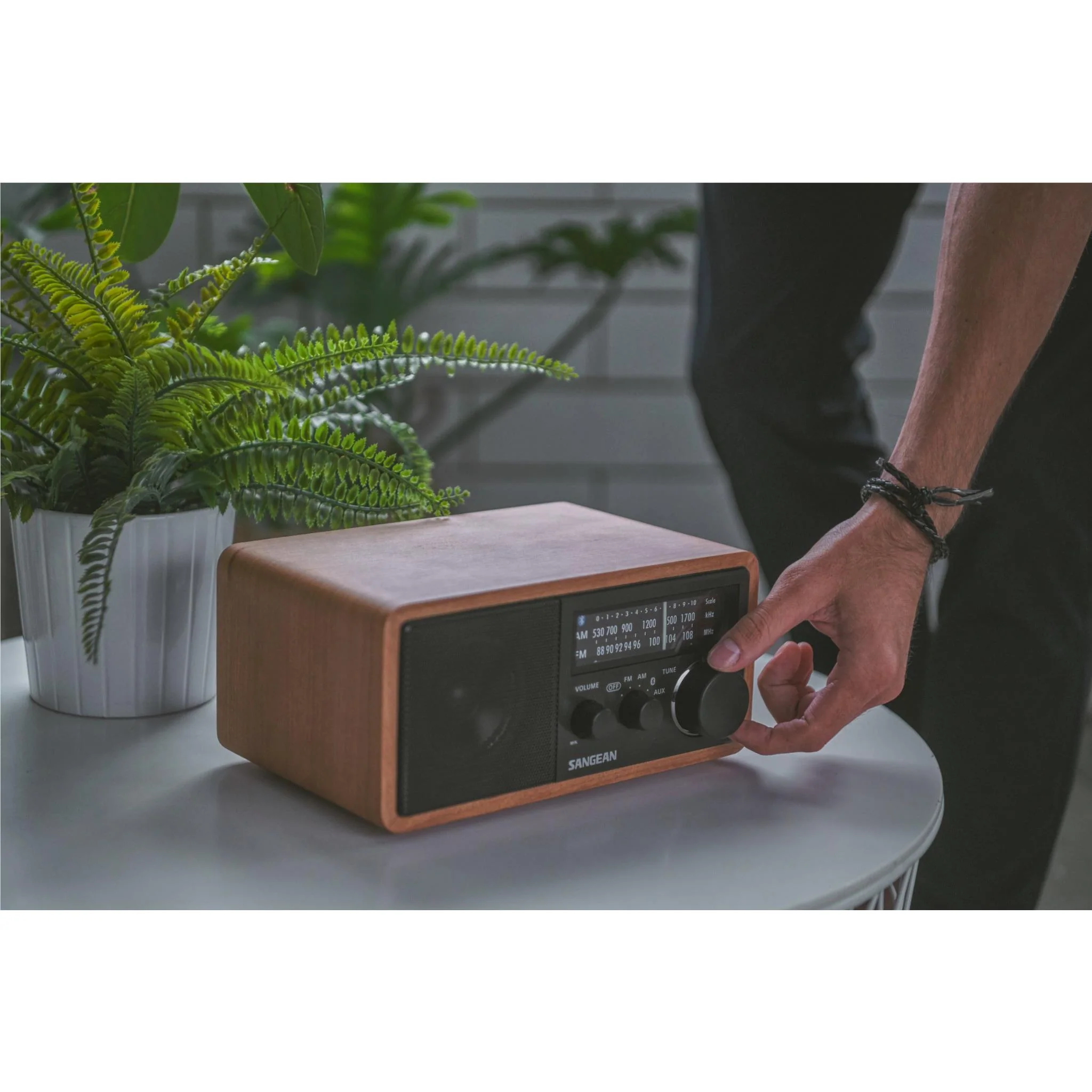 Sangean WR-11BT+ AM/FM Wooden Cabinet Radio with Bluetooth - Image 9