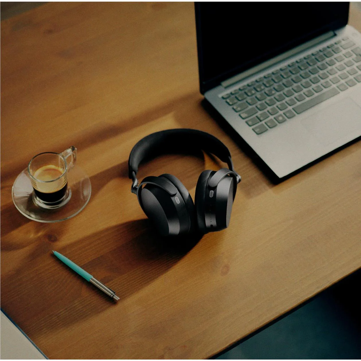 Sennheiser MOMENTUM 5 Over-Ear ANC Wireless Headphones (Denim) - Image 8