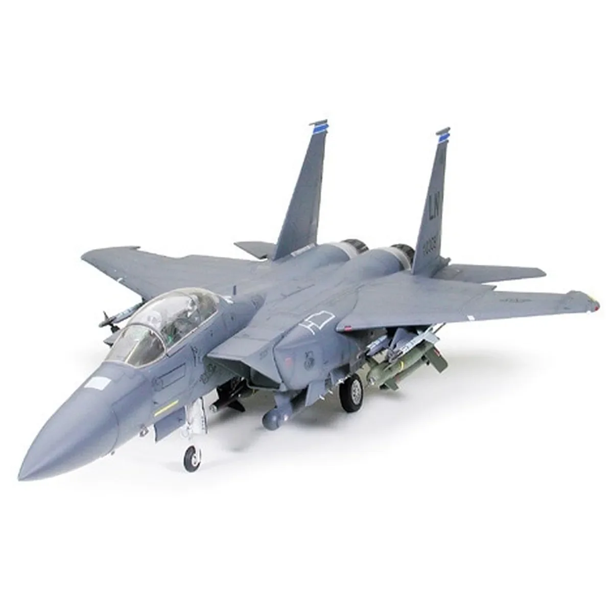 Tamiya 1/32 F-15E Strike Eagle with Bunker Buster Kit - Image 2