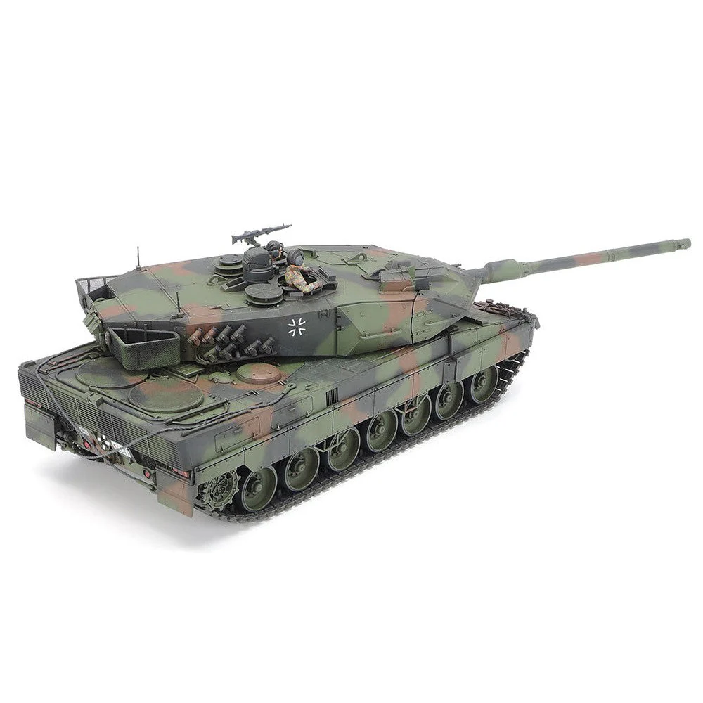 Tamiya 1/35 Leopard 2 A6 Main Battle Tank - Image 3