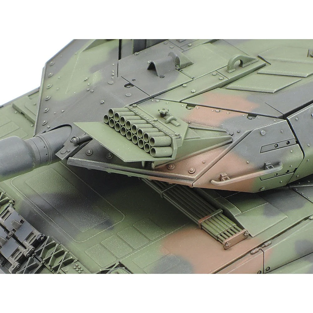 Tamiya 1/35 Leopard 2 A6 Main Battle Tank - Image 5