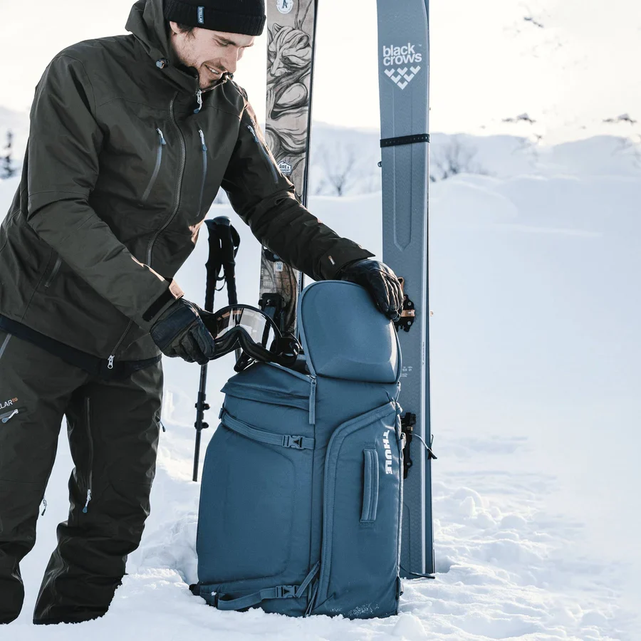 Thule 60L Roundtrip Ski Boot Backpack Bag for Snow and Travel in Dark Slate - Image 7
