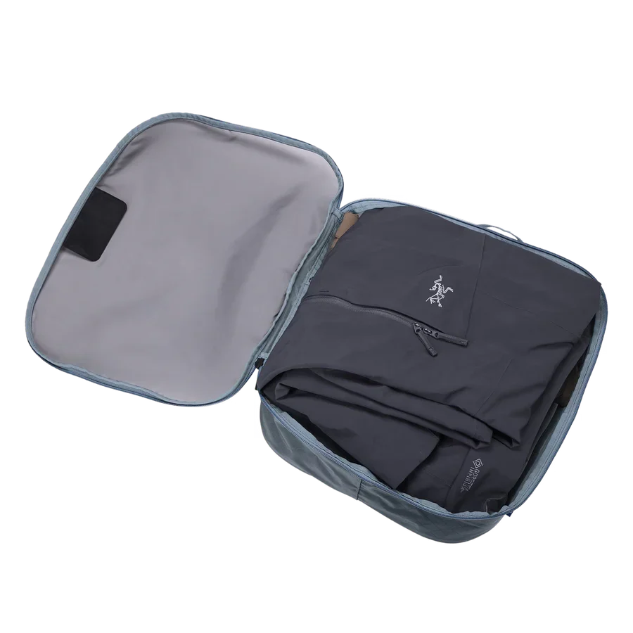 Thule Large Packing Cube Travel Organiser Bag for Checked Luggage in Pond Grey - Image 5