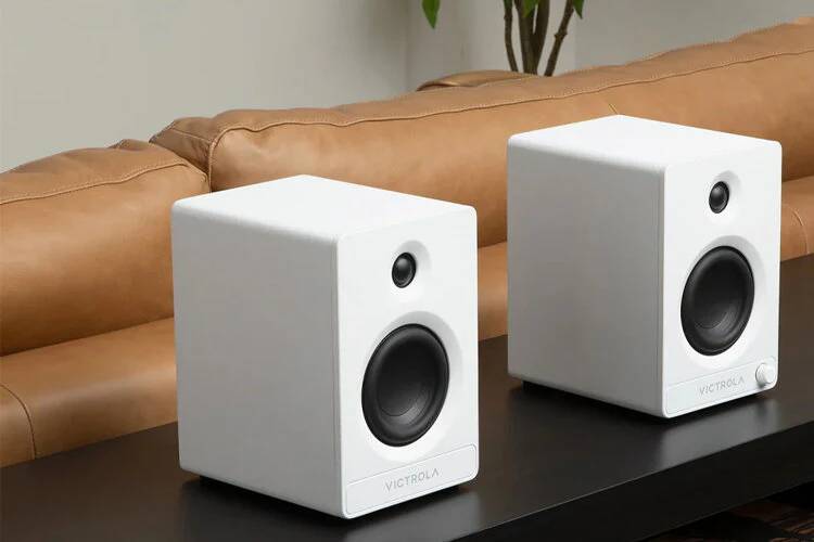Victrola Tempo Bookshelf Speakers - White - Image 4