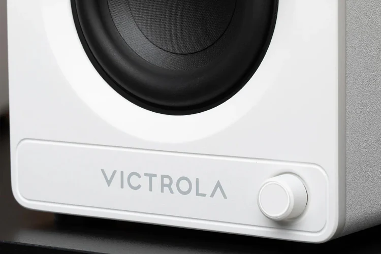 Victrola Tempo Bookshelf Speakers - White - Image 5